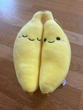 Squishy Yellow Banana Plush Duo - Kawaii Smiling Bananas